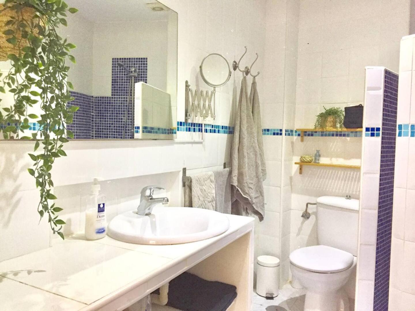 San Matias Urban Retreat With Balcony Apartment Granada Luaran gambar